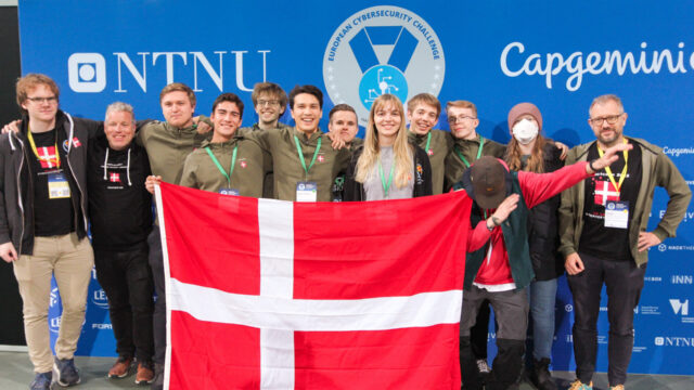 De danske cybersikkerhedstalenter, der sikrede Danmark bronze ved de europæiske mesterskaber i 2023. I 2027 kommer EM i Cybersikkerhed til Danmark,