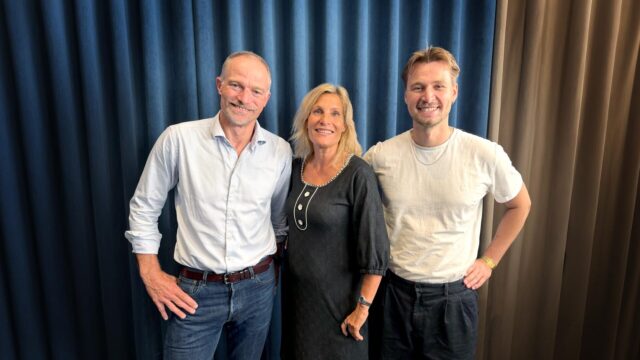 Andreas-I-supetrends_web De tre deltagere i podcasten Supertrends, Liselotte Lyngsøe, Ulrich Bang og Andreas Korntved ses sammen.