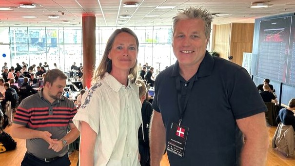 Programchefen og landstræneren har selv indtaget en podieplads ved DDC.